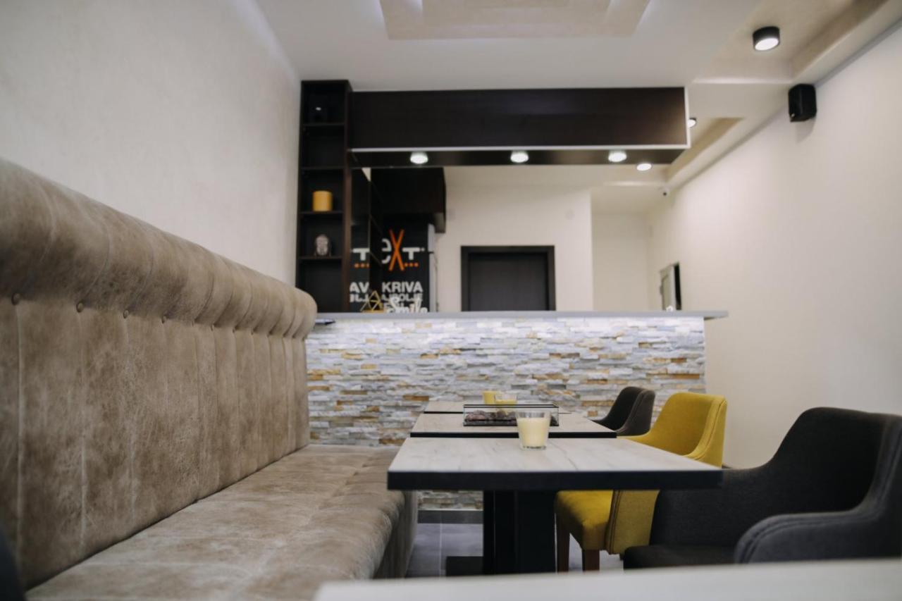 Prima Lux Apartments & Studio Ni Esterno foto