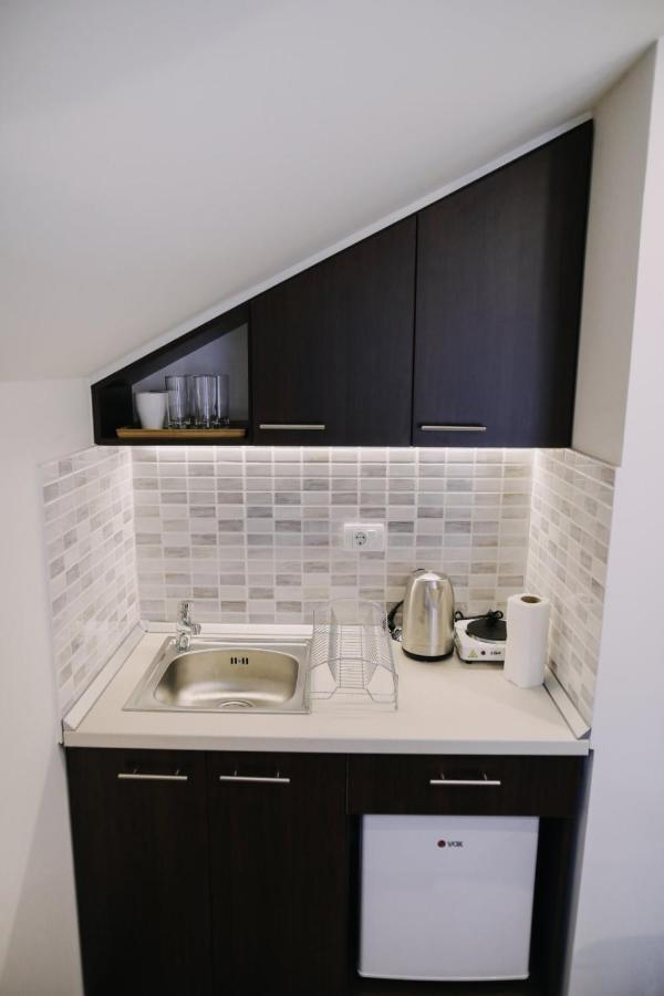 Prima Lux Apartments & Studio Ni Esterno foto